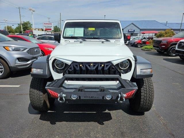 Used 2020 Jeep Gladiator Sport S with VIN 1C6HJTAG0LL129024 for sale in Louisville, KY