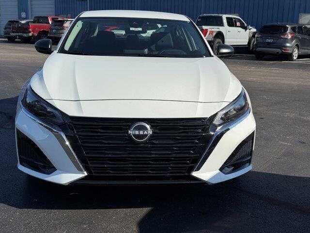 2025 Nissan Altima 2.5 S photo 2