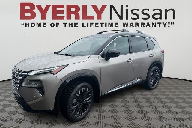 2026 Nissan Rogue Platinum photo 2