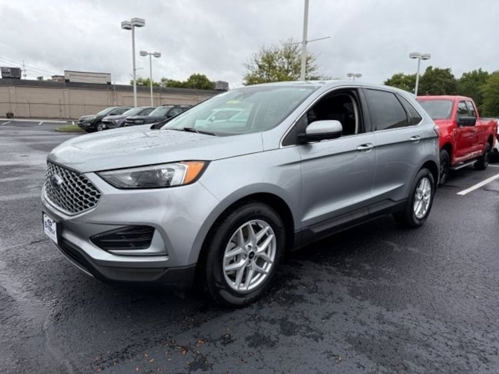Used 2023 Ford Edge SEL Sport Utility