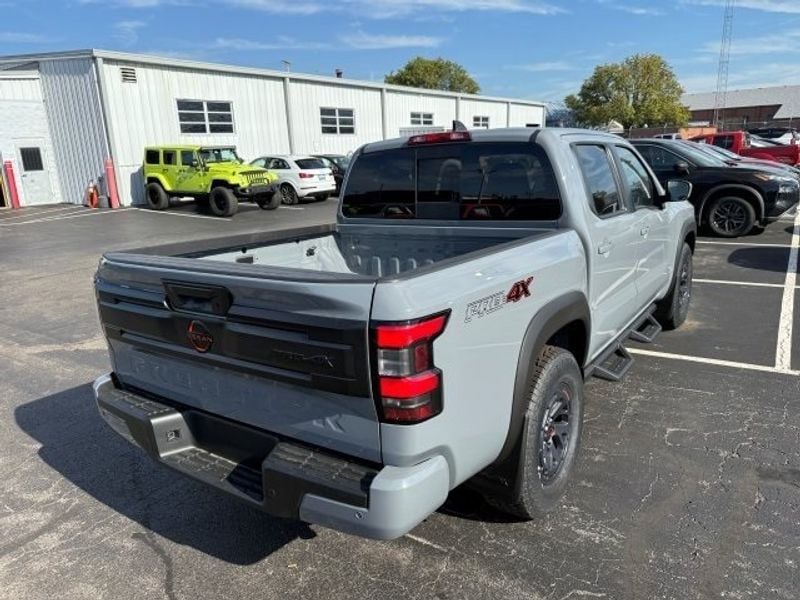 2025 Nissan Frontier PRO-4X - Photo 7