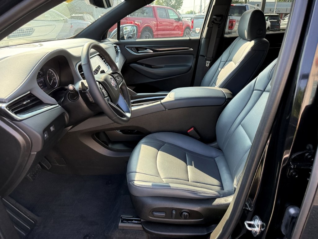 2022 Buick Enclave Essence - Photo 13