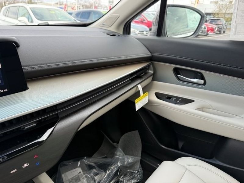 2025 Nissan Murano SL - Photo 24
