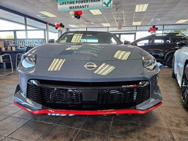 2024 Nissan Z Nismo photo 2