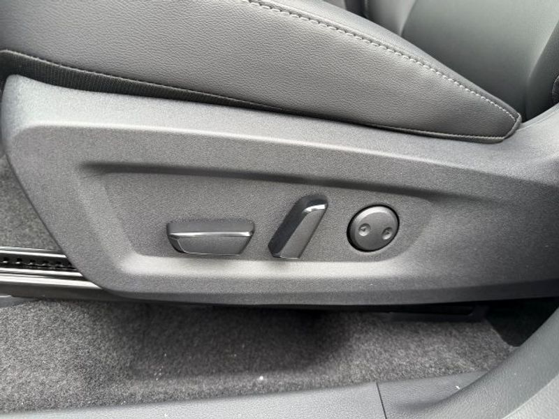 2025 Nissan Murano SL - Photo 16