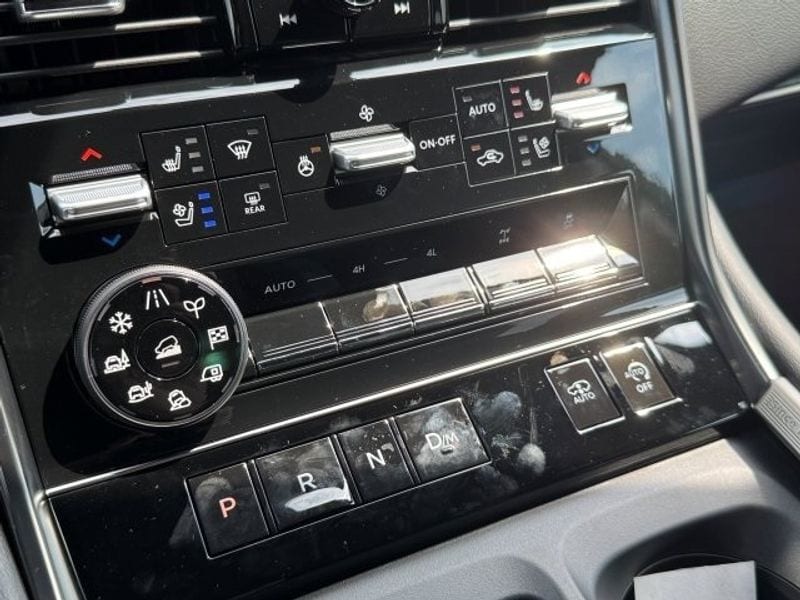 2025 Nissan Armada PRO-4X - Photo 30