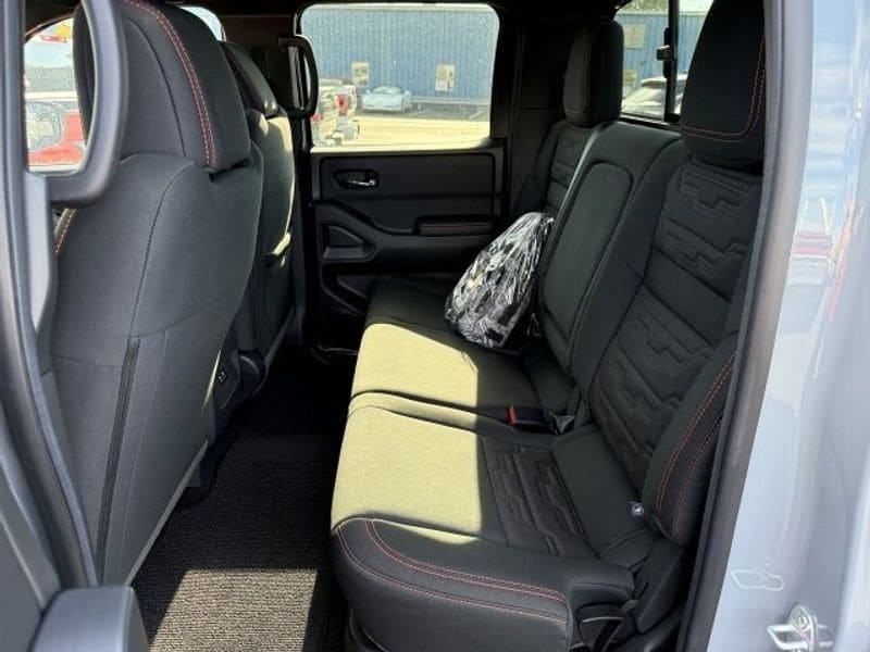 2025 Nissan Frontier PRO-4X - Photo 17