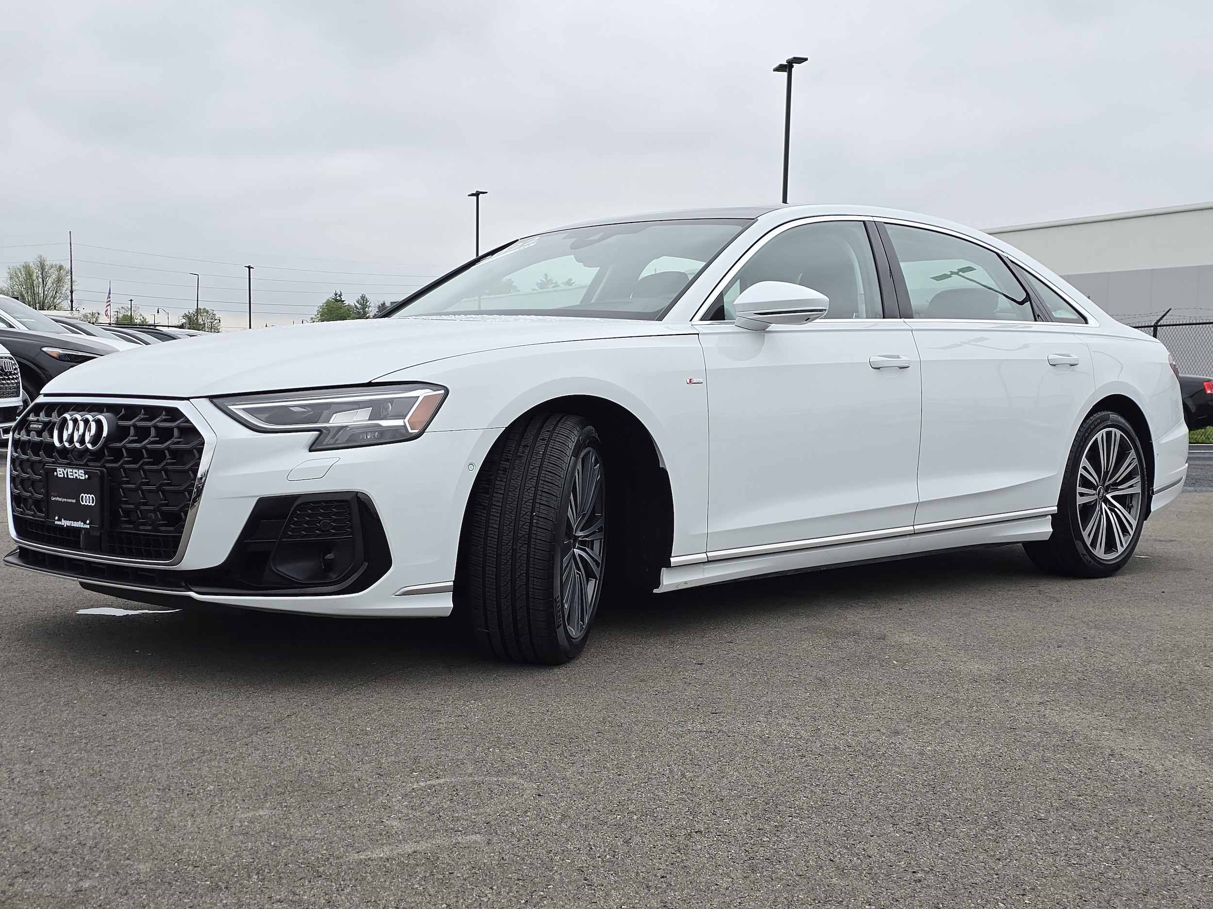 2022 Audi A8 L 55 TFSI Quattro photo 3