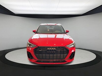 2024 Audi Q3 SUV Digital Showroom