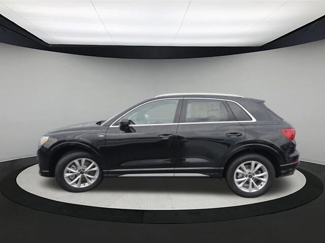 2025 Audi Q3 S line Premium Plus photo 4