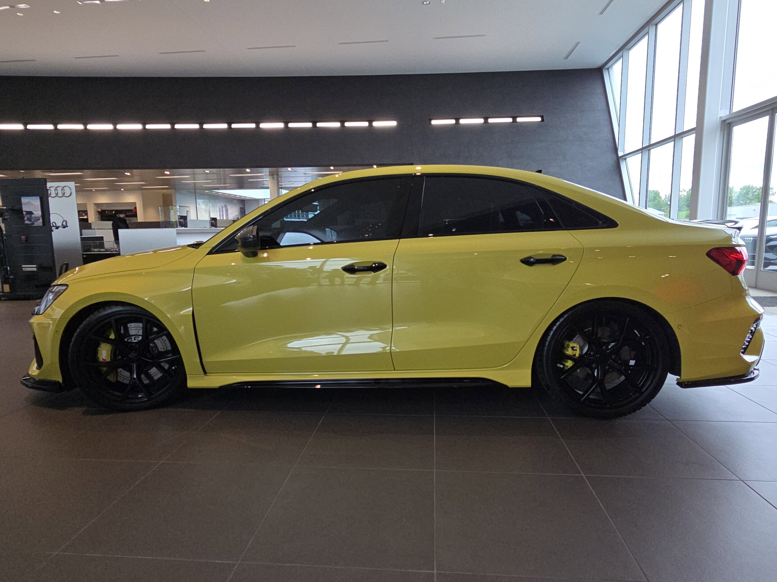 2024 Audi RS 3 Base photo 4