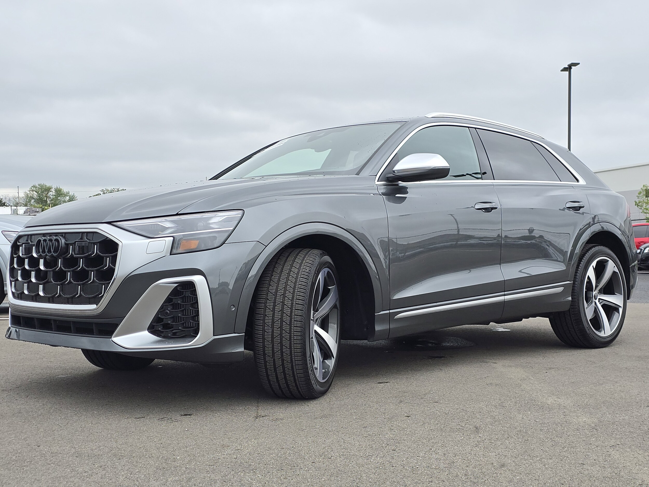 2024 Audi SQ8 Prestige photo 3