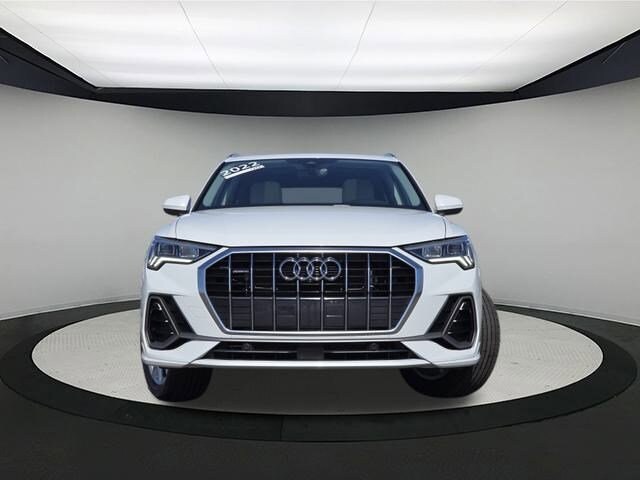 2022 Audi Q3 S line Premium Plus photo 2