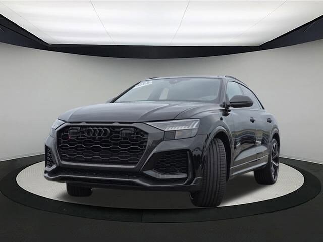 2023 Audi RS Q8 photo 3