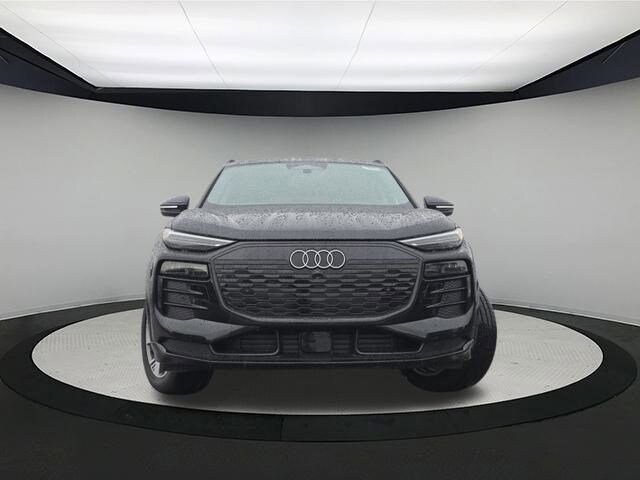 2025 Audi Q6 E-tron Premium Plus photo 2