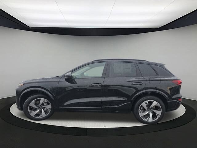 2025 Audi Q6 E-tron Premium Plus photo 4