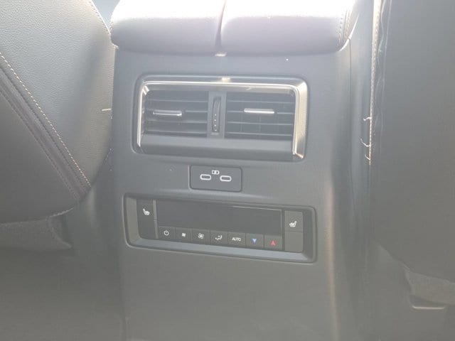 2026 Mazda CX-90 Premium Package - Photo 9