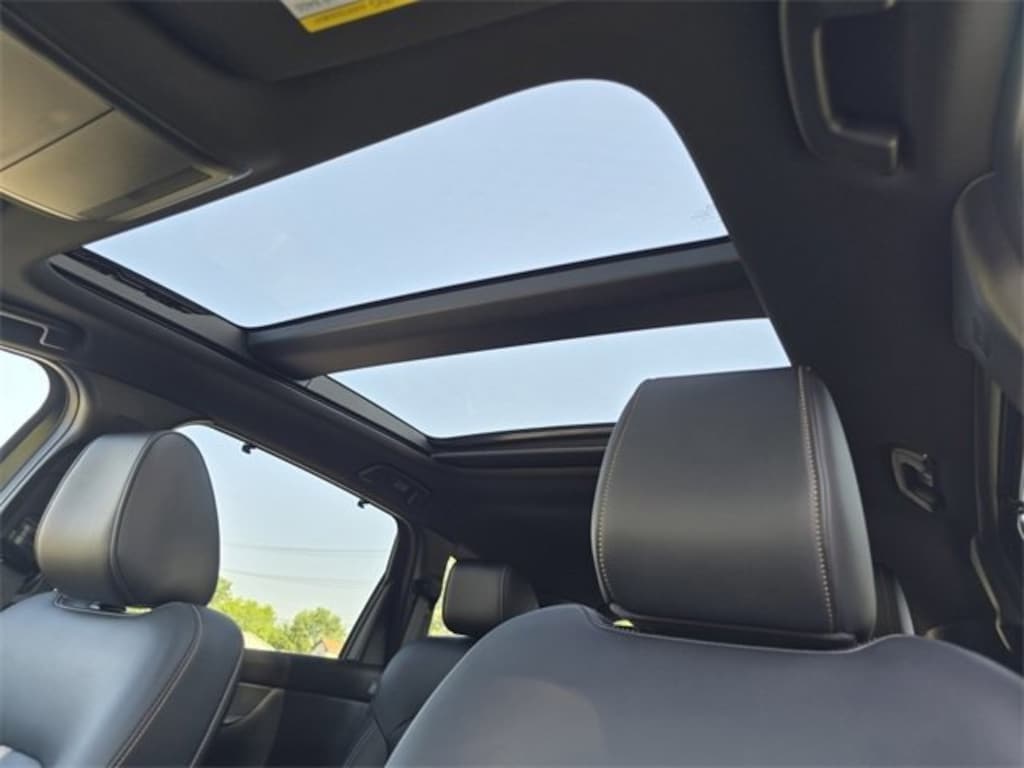 New 2025 Mazda CX-70 Plug-In Hybrid Premium Plus AWD Sport Utility