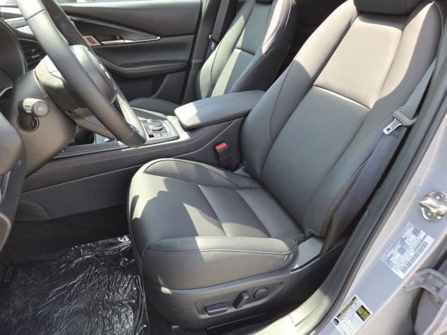 2026 Mazda CX-30 Premium - Photo 17