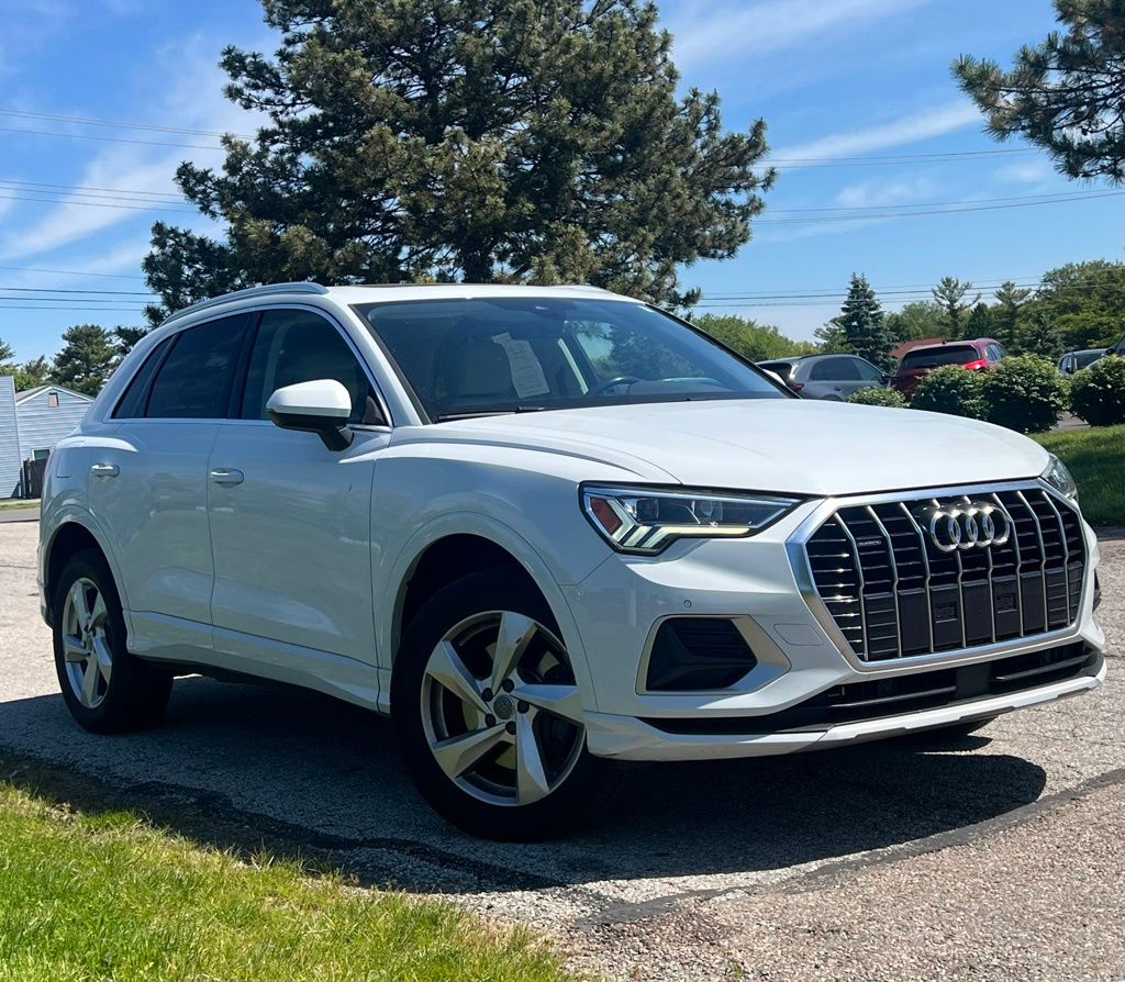 2020 Audi Q3 45 TFSI Premium Plus quattro's photo