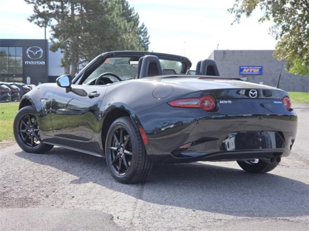 New 2025 Mazda MX-5 MIATA Sport CONVERTIBLE