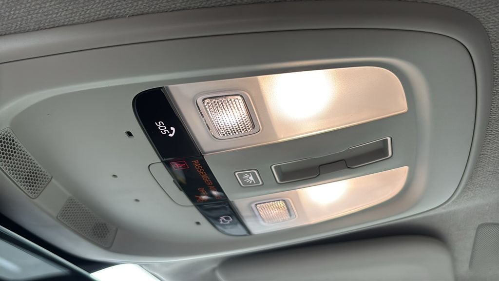 2026 Volvo XC40 Ultra - Photo 23