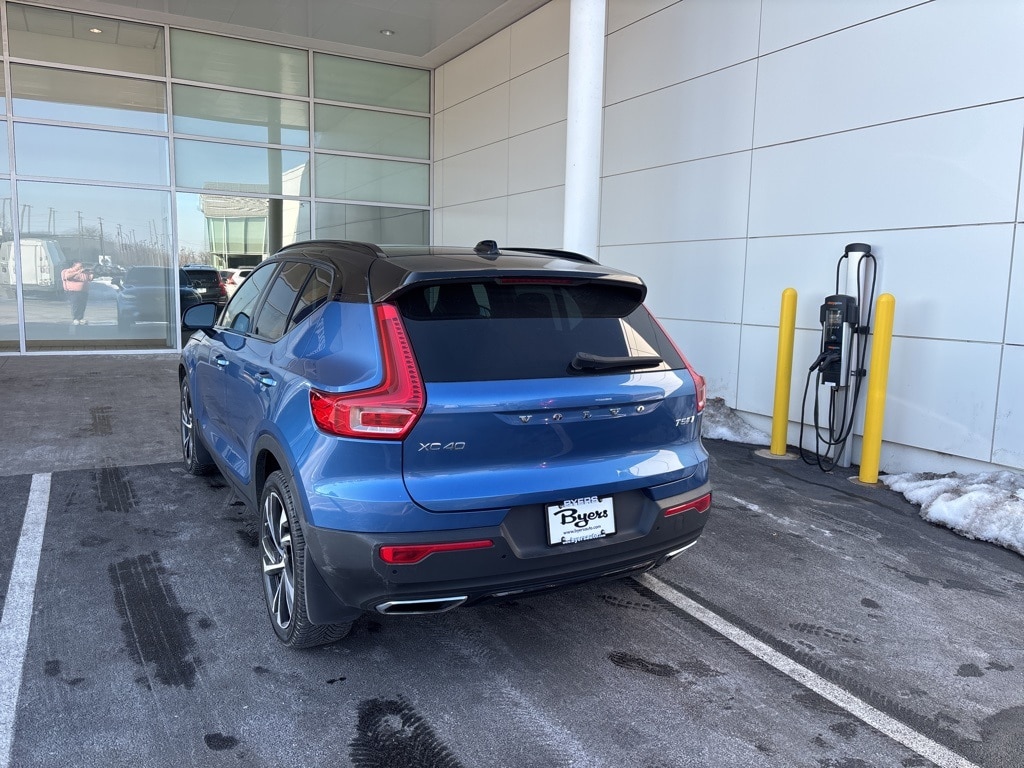 Used 2020 Volvo XC40 R-Design SUV