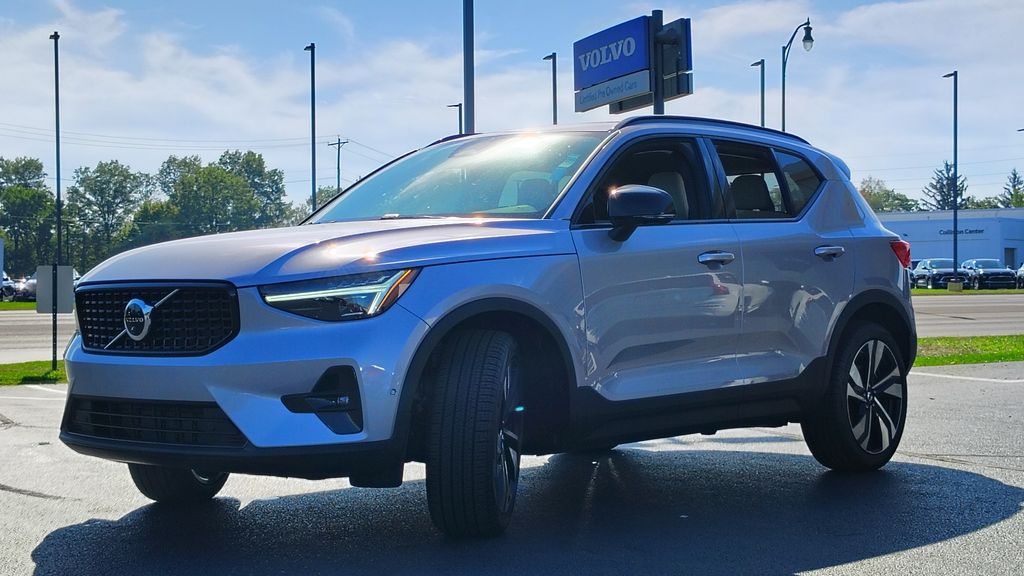 2026 Volvo XC40 Ultra - Photo 6