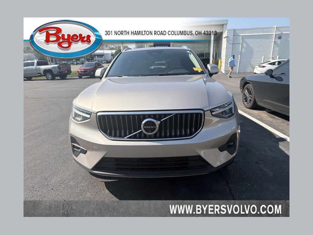 Used 2024 Volvo XC40 B5 Plus Bright Theme SUV