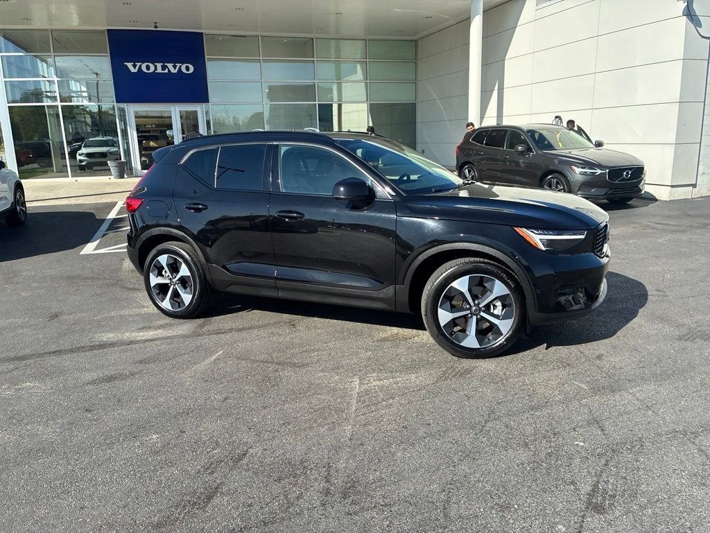Certified 2026 Volvo XC40 B5 Plus SUV