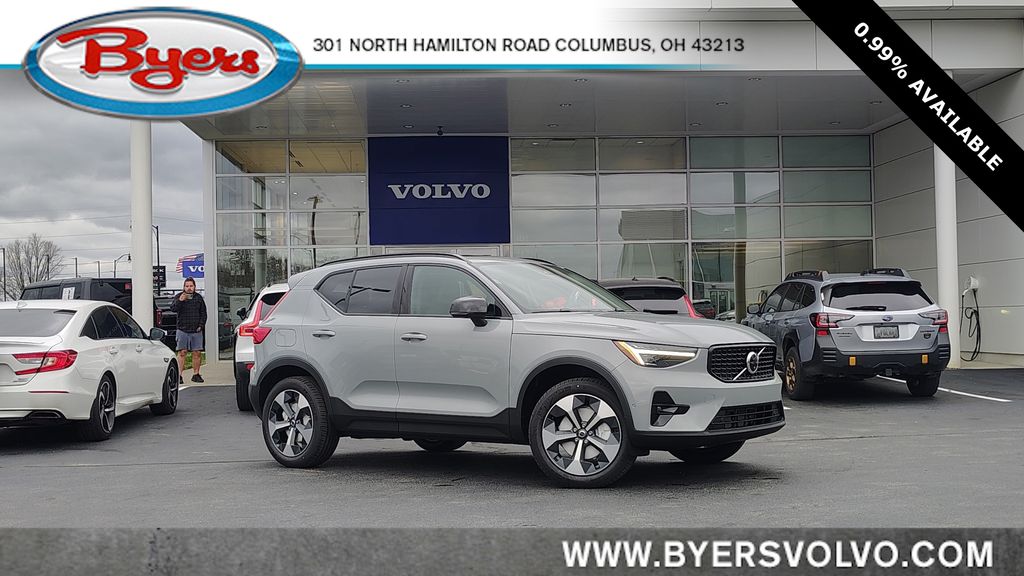 2026 Volvo XC40