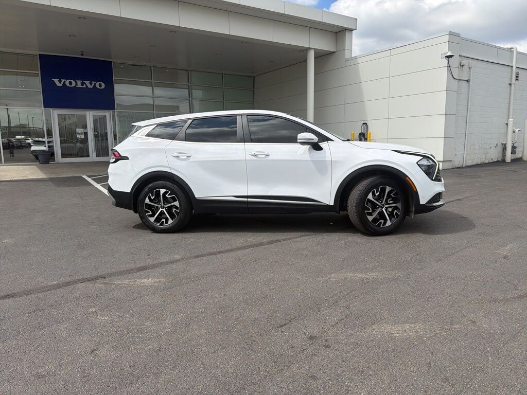 Used 2023 Kia Sportage EX SUV