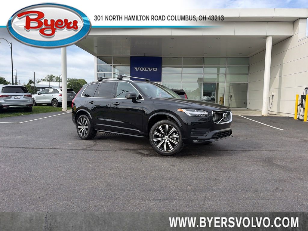 2023 Volvo XC90 B5 Core 4WD's photo