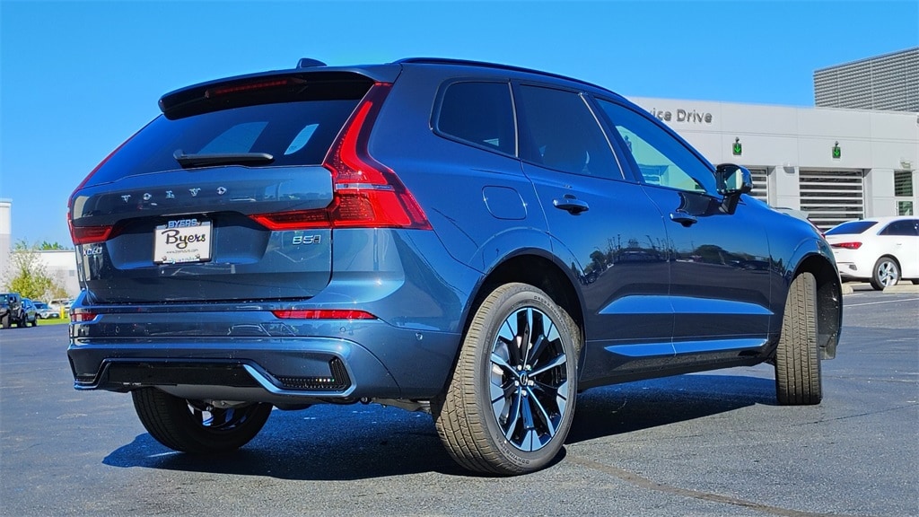 New 2026 Volvo XC60 B5 Plus SUV