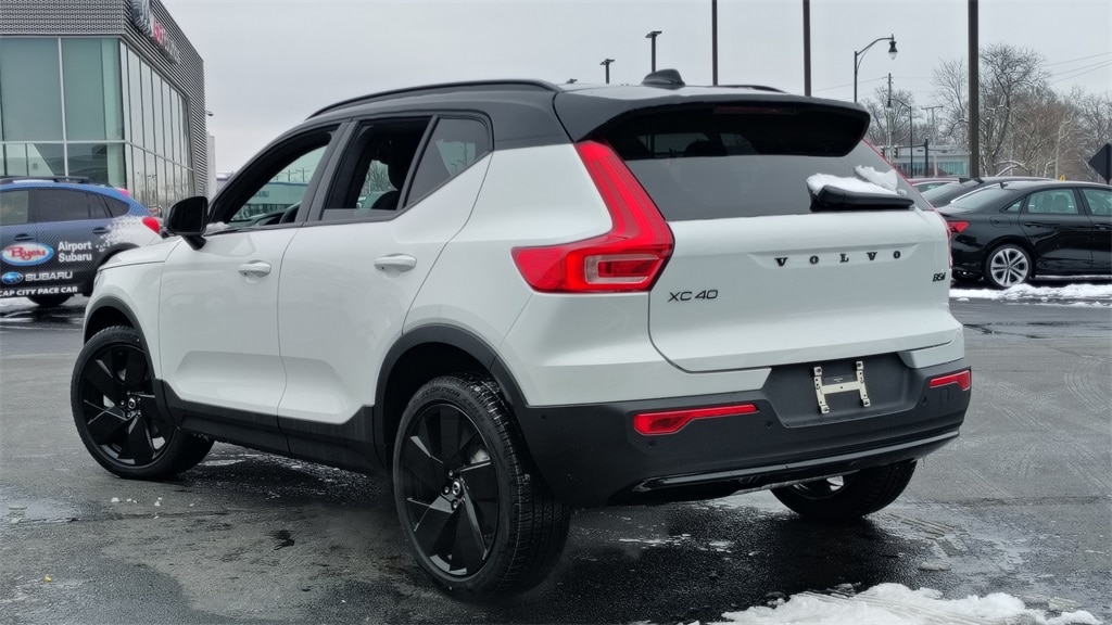 New 2026 Volvo XC40 B5 Ultra Black Edition SUV