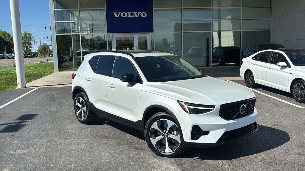 Certified 2026 Volvo XC40 B5 Plus SUV