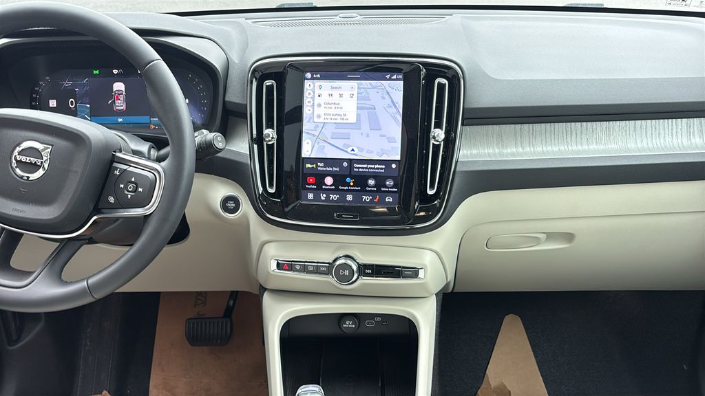 2026 Volvo XC40 Ultra - Photo 6