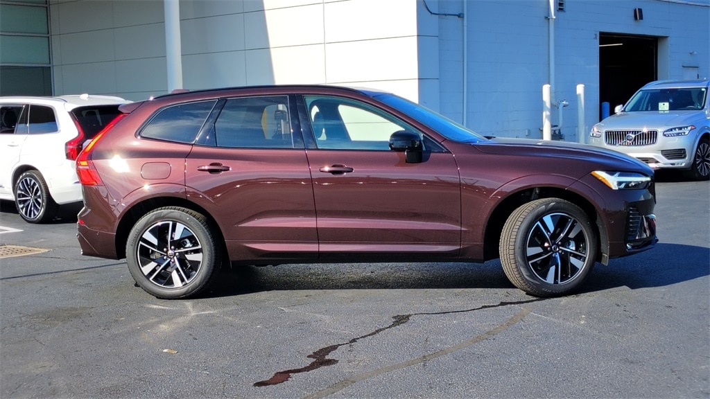 New 2026 Volvo XC60 B5 Plus SUV