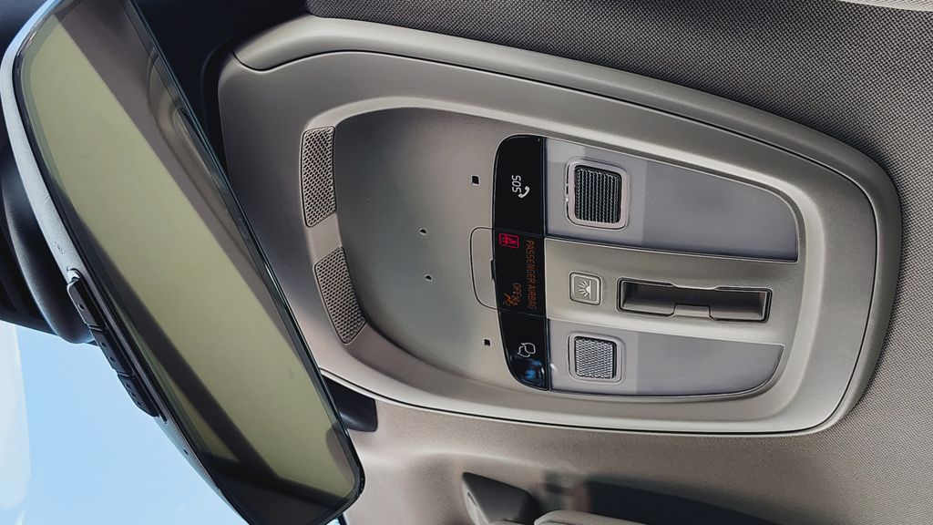 2026 Volvo XC90 Plus - Photo 24