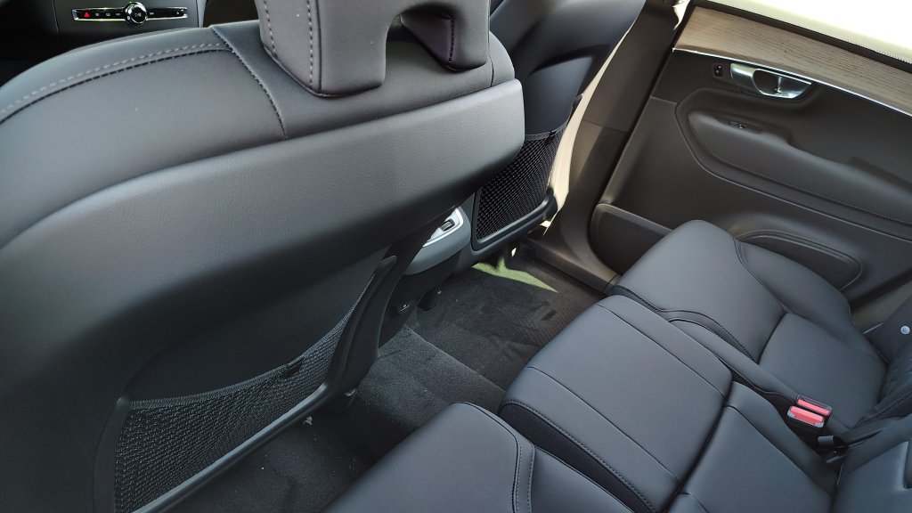 2026 Volvo XC90 Plus - Photo 28