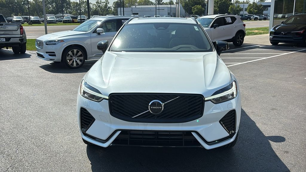 New 2026 Volvo XC60 plug-in hybrid T8 Plus SUV