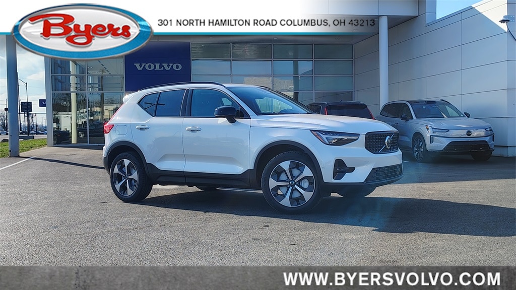 New 2026 Volvo XC40 B5 Plus SUV