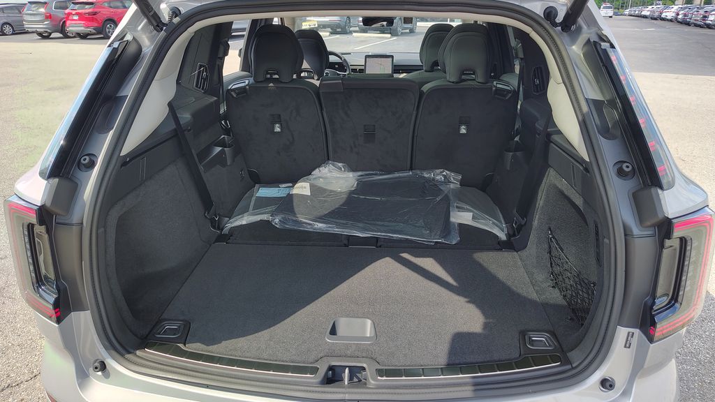 2025 Volvo EX90 Ultra - Photo 35