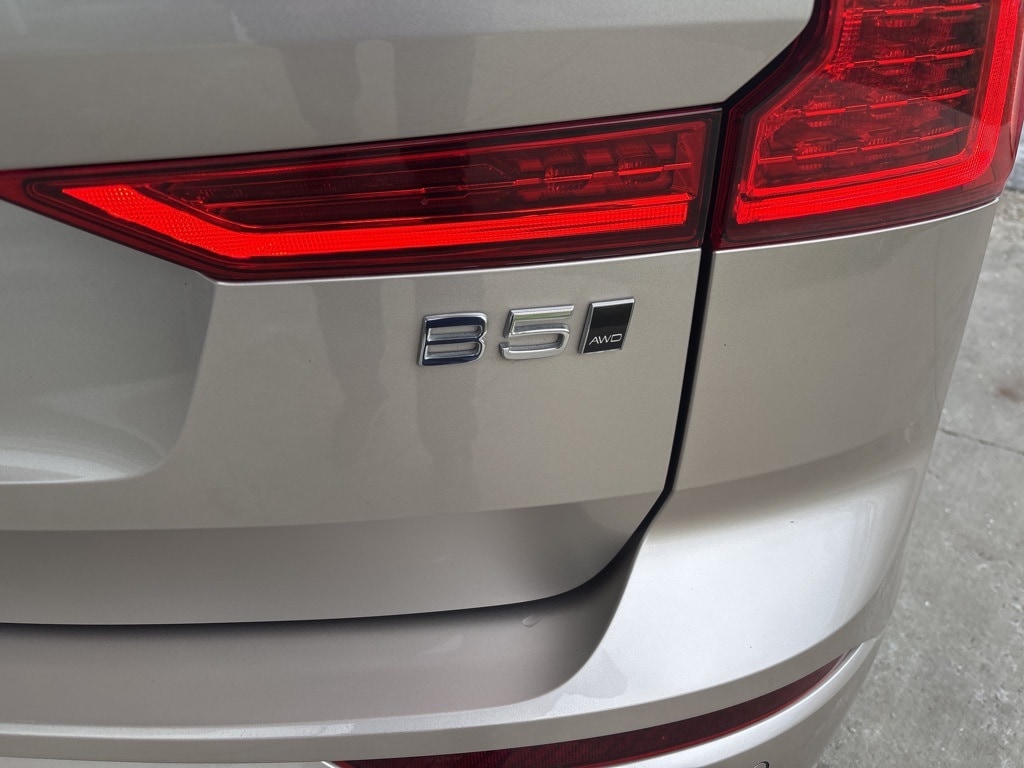 Certified 2023 Volvo XC60 B5 Core SUV