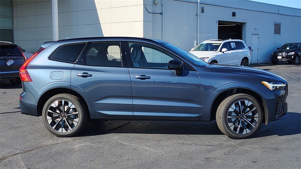 New 2026 Volvo XC60 B5 Plus SUV