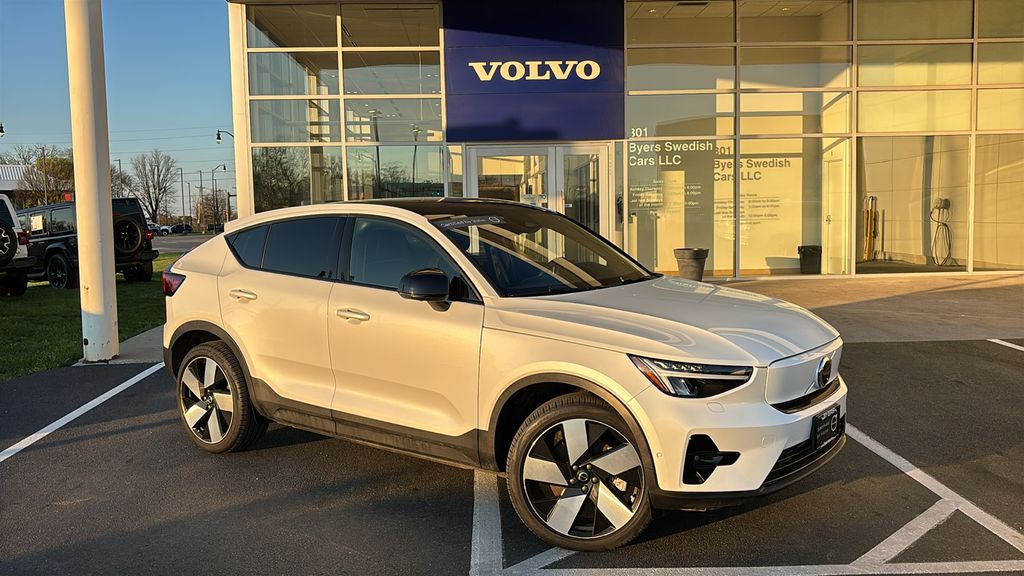 Certified 2023 Volvo C40 Plus with VIN YV4ED3GL2P2064953 for sale in Columbus, OH