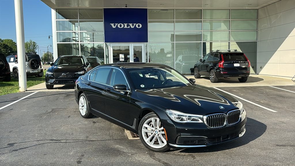 Used 2019 BMW 7 Series 750i xDrive Sedan