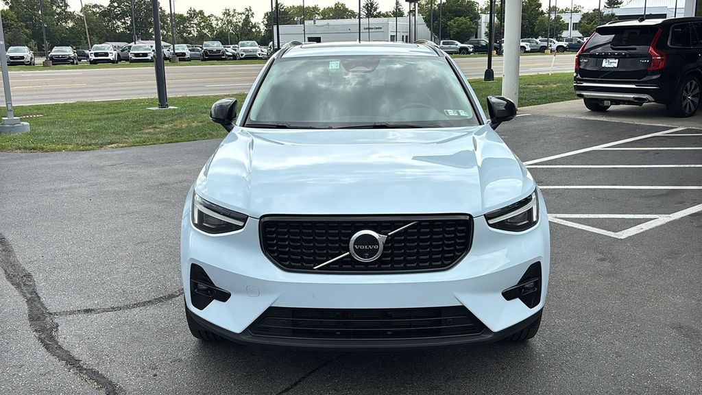 Certified 2026 Volvo XC40 B5 Plus SUV