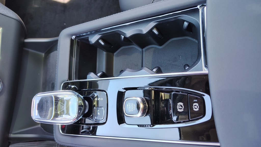2026 Volvo XC90 Plus - Photo 21