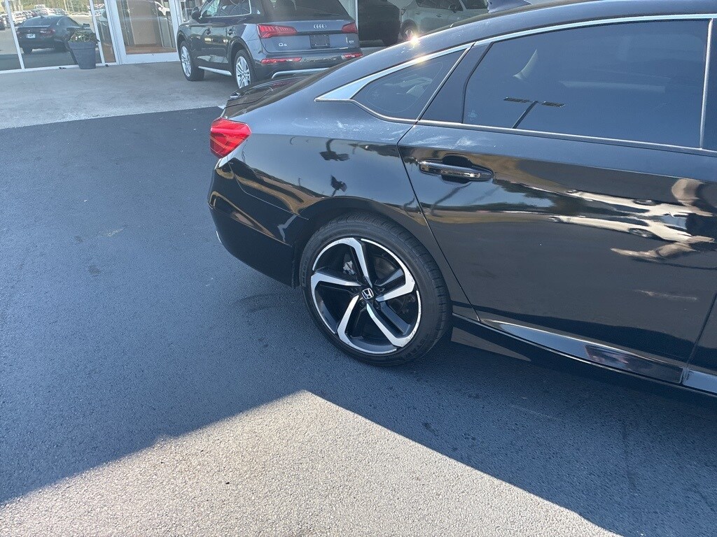2022 Honda Accord Sport SE photo 3